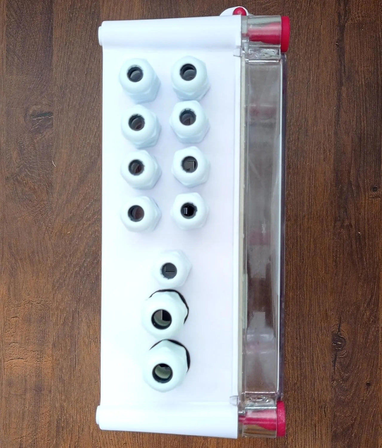 Solartek Solar AJB DCDB 3 In 1 Out 600V Inbuilt 3 X 20A Elmex Fuses, 600V Elmex SPD ( 3 Series/String X Up To 12 Panels Max.) VIGOOD SOLARTEK